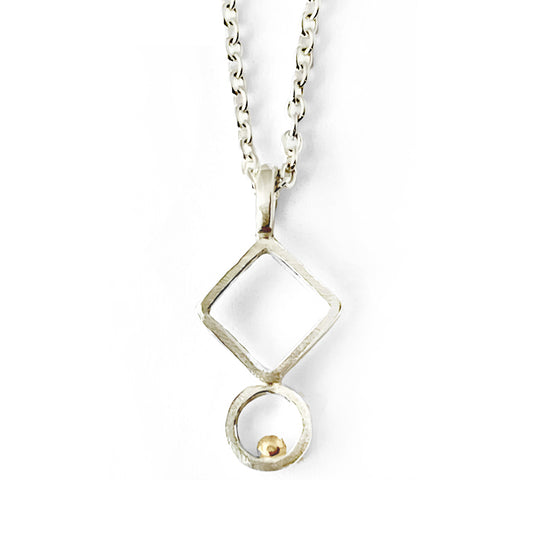 Sterling silver pendant with 22ct gold ball on a 41 cm sterling silver chain